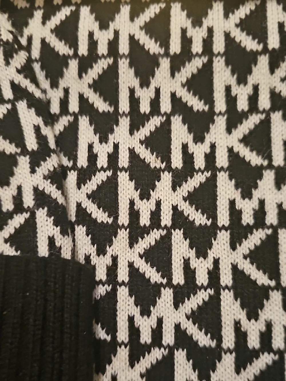 Michael Kors Black and White MK Logo Knit Set - Picture 2 of 2
